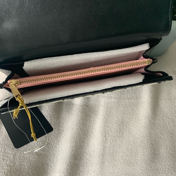 Dream Control Bee Wallet with Snakeskin Print - Picture 6 of 14